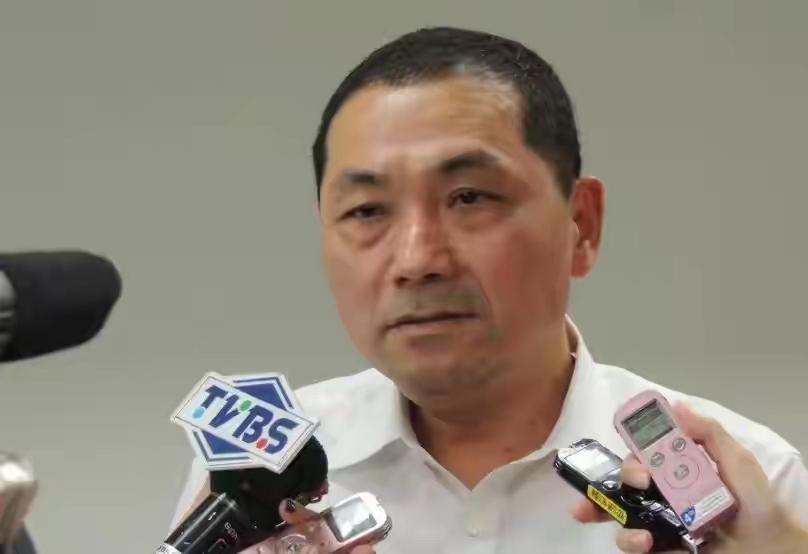 侯友宜到底想干嘛？侯友宜最近的做法让人看不明白。既不说台独，也不认九