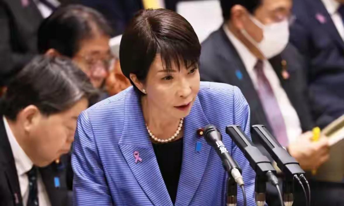 2025年11月的东亚原以为只是日本首相高市早苗“嘴快”惹事，却没想到，震动最大