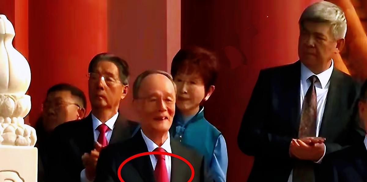 好久没见了，你认出了他是谁吗？