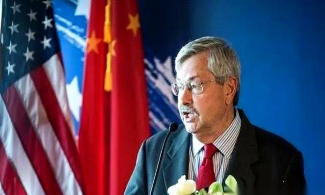 伯恩斯作为美国驻华大使，多次乘坐中国高铁并公开分享体验表示，中国高铁“太棒了”