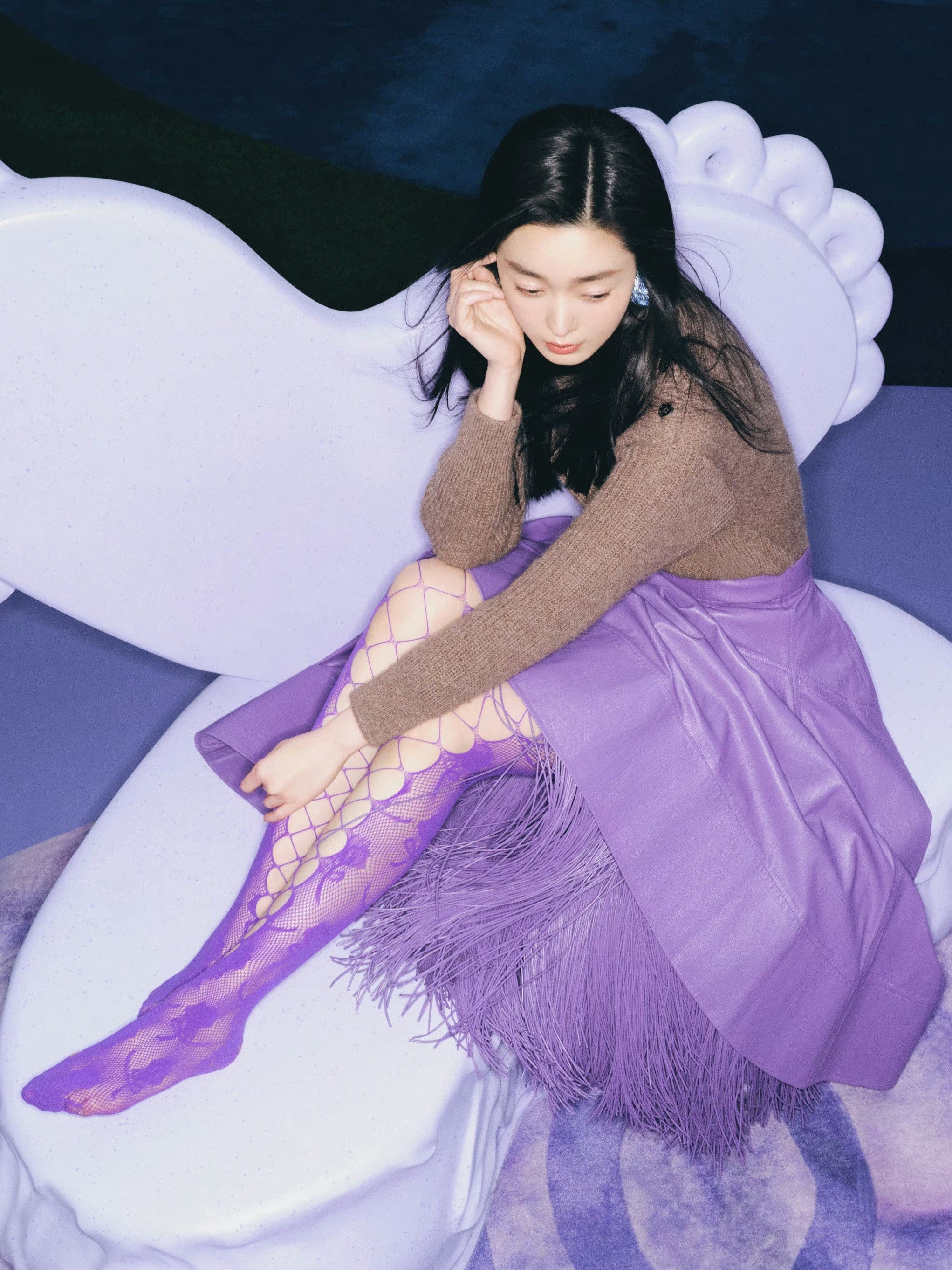 宋轶姐姐的丝袜穿搭美学：裙装美腿，甜美怡人。宋轶