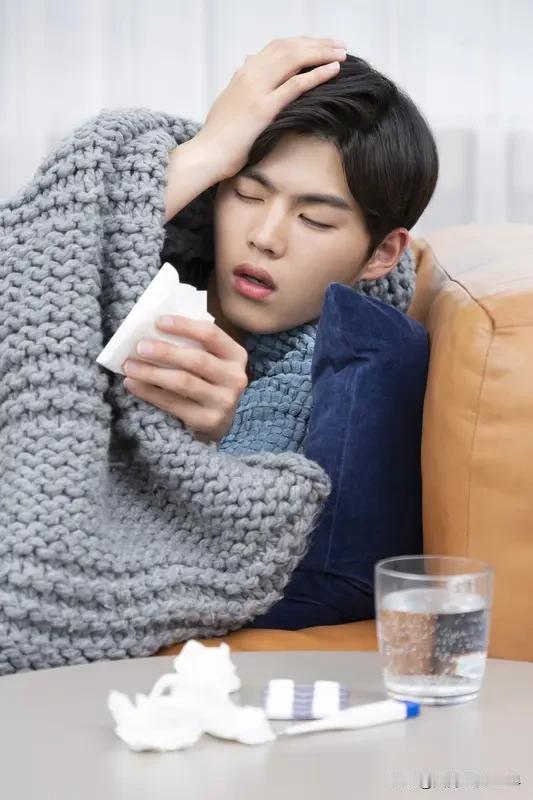 流感来了怎么看怎么防怎么治流感来了可不能掉以轻心。现在进入呼吸道传染病高发季，