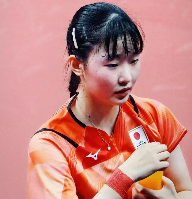张本美与王曼昱的差距越拉越大了！中国大滿贯四分之一决赛，张本美和与王曼昱展开争夺