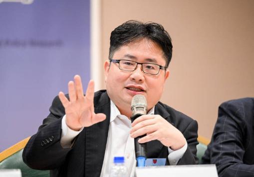 矢板明夫在台中给民进党智库讲课时遇袭，民进党当局不按正常伤害罪侦办，第一时间就定