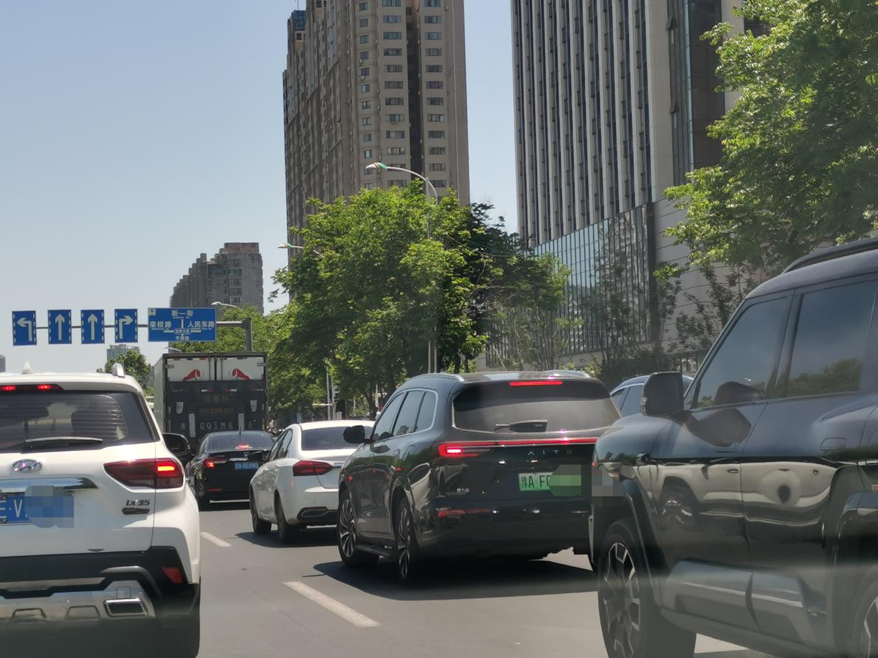 许昌、新乡，真的是必须感谢胖东来，是胖东来以一己之力，硬生生地把许昌和新乡整成了