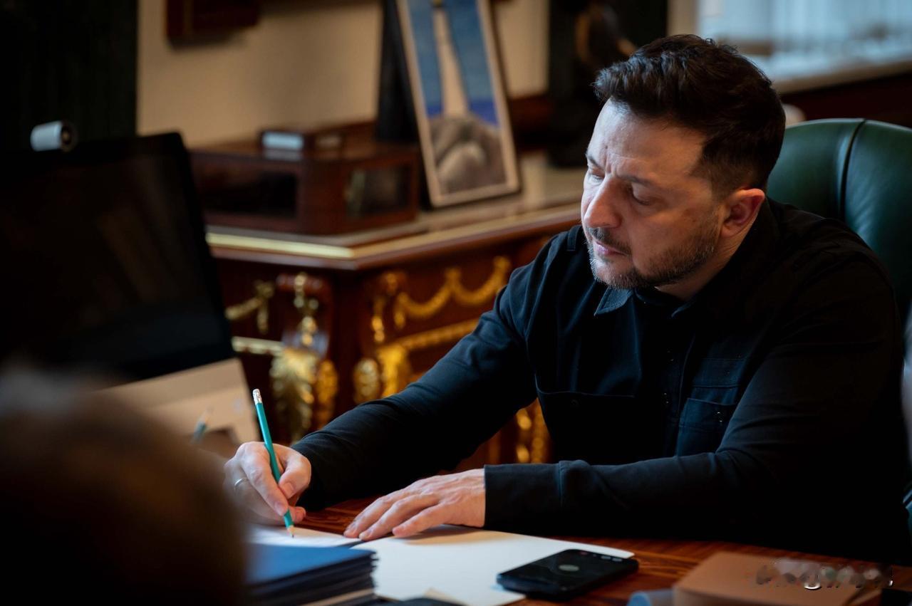 乌克兰总统泽连斯基今天（4月23日）发文说：“今天，对我国国防建设以及我们与欧盟