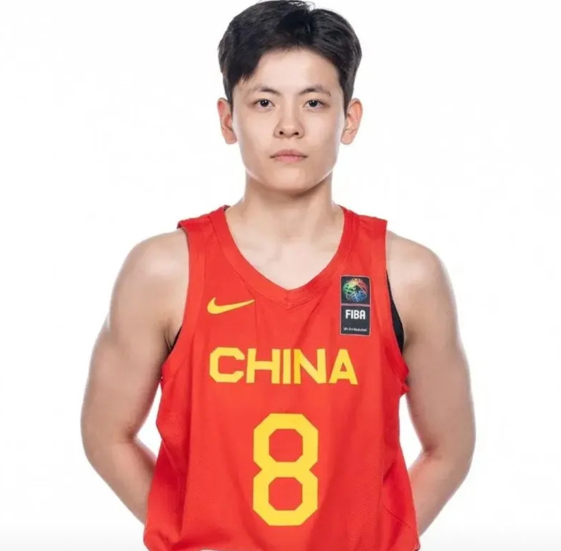 早就说过杨舒予代替不了李梦，更超越不了李梦，打澳大利亚一定会被打回原形，今天中国