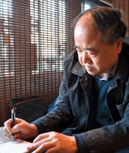 白岩松评价莫言：莫言是个赤子，满心天真天籁；第二印象是：莫言浑身充满创作活力，很
