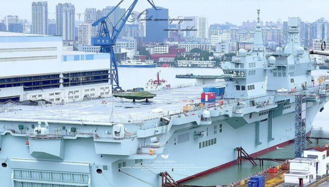 四川舰携攻击-21海试，有人、无人协同重要一步，服役提上日程近日，我国首艘0