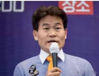 国民力量党新党员全汉吉无缘此次全党大会，但是入党获金文洙承认21日因加入韩国
