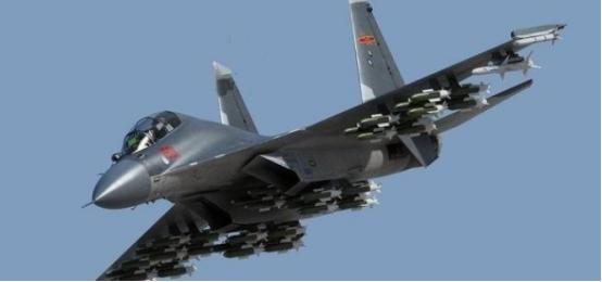 美国声称如果开打，中国的3000架战机将毫无用处，俄：33个空军师你顶得住？美国