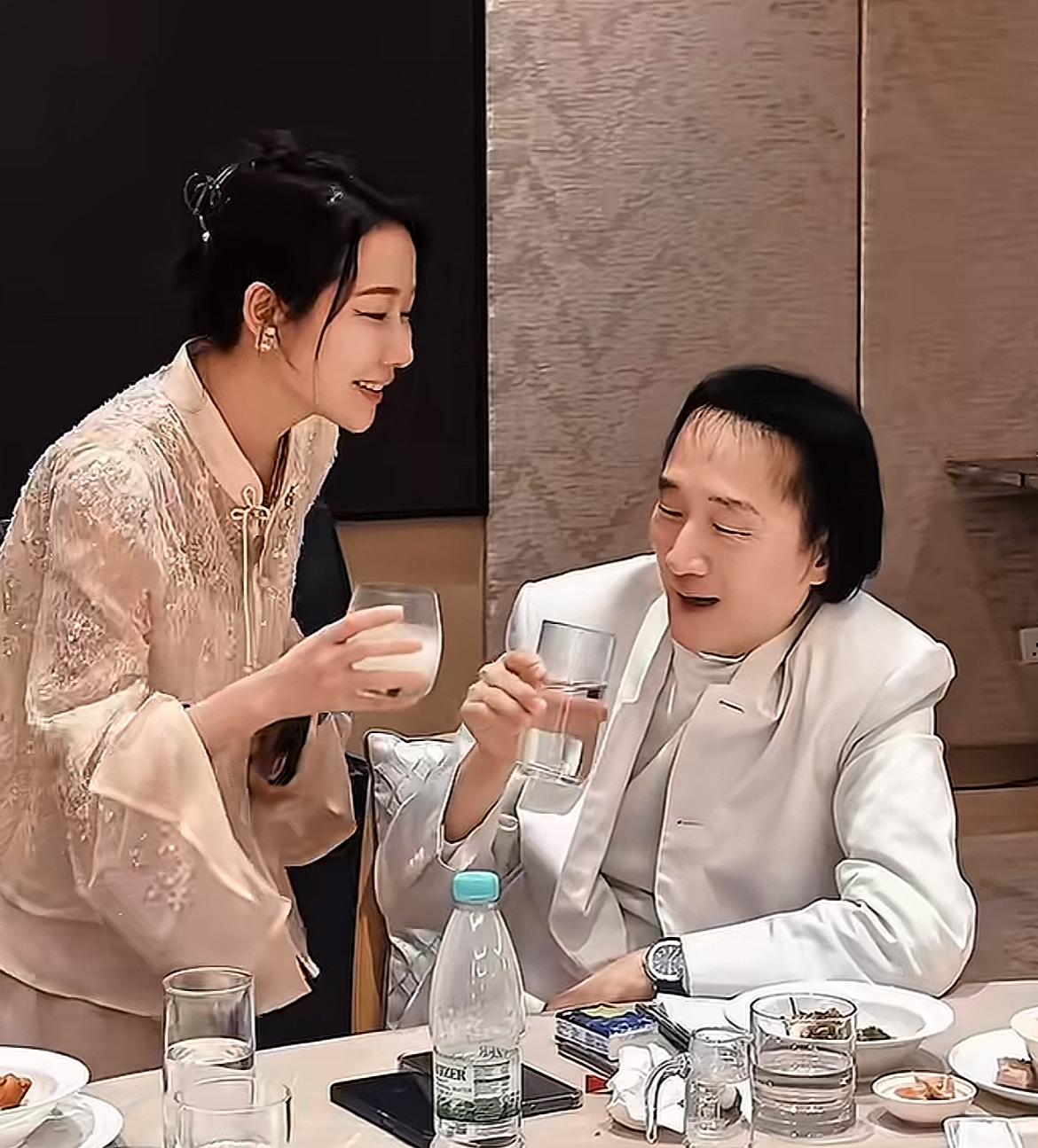 “上海仔”郭永鸿长居马来西亚太潇洒，吃几万块一条的鱼，只喝水知名东南亚爱国侨领