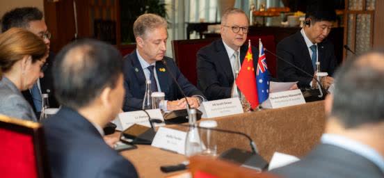 中国和澳大利亚谈妥了7月15日上午，中国方面在北京会见了来华进行正式访问