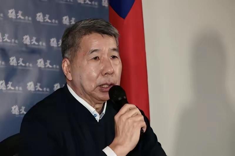 我敢打赌，台湾政坛这波操作，真的格局拉满了！昔日政见不合、同台竞争的对手，如今却