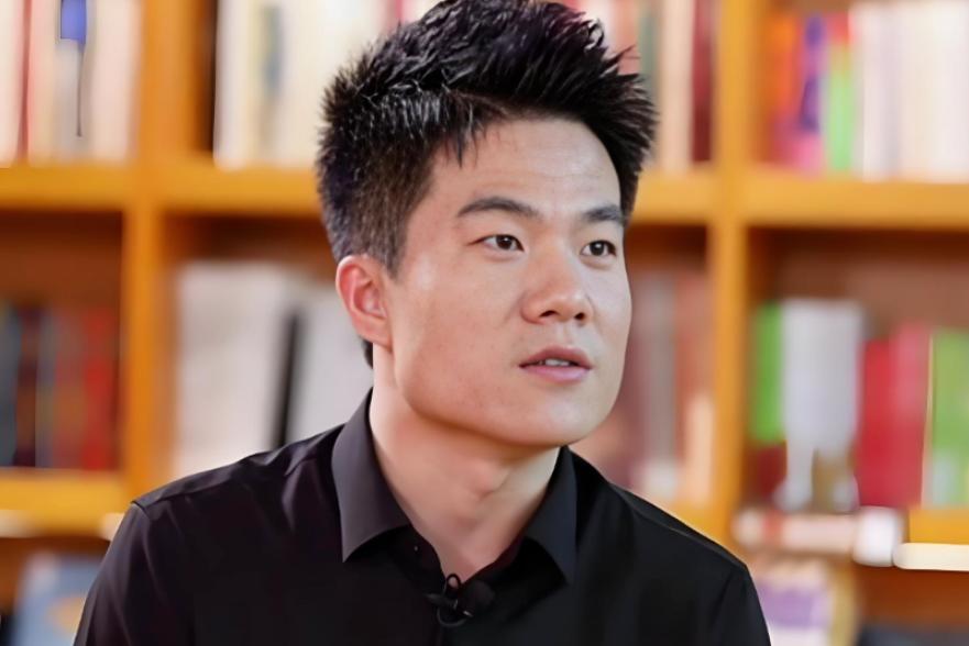 清醒真的很重要，悠悠小七冯冯留守才是最聪明的选择最近扒完东方甄选主播