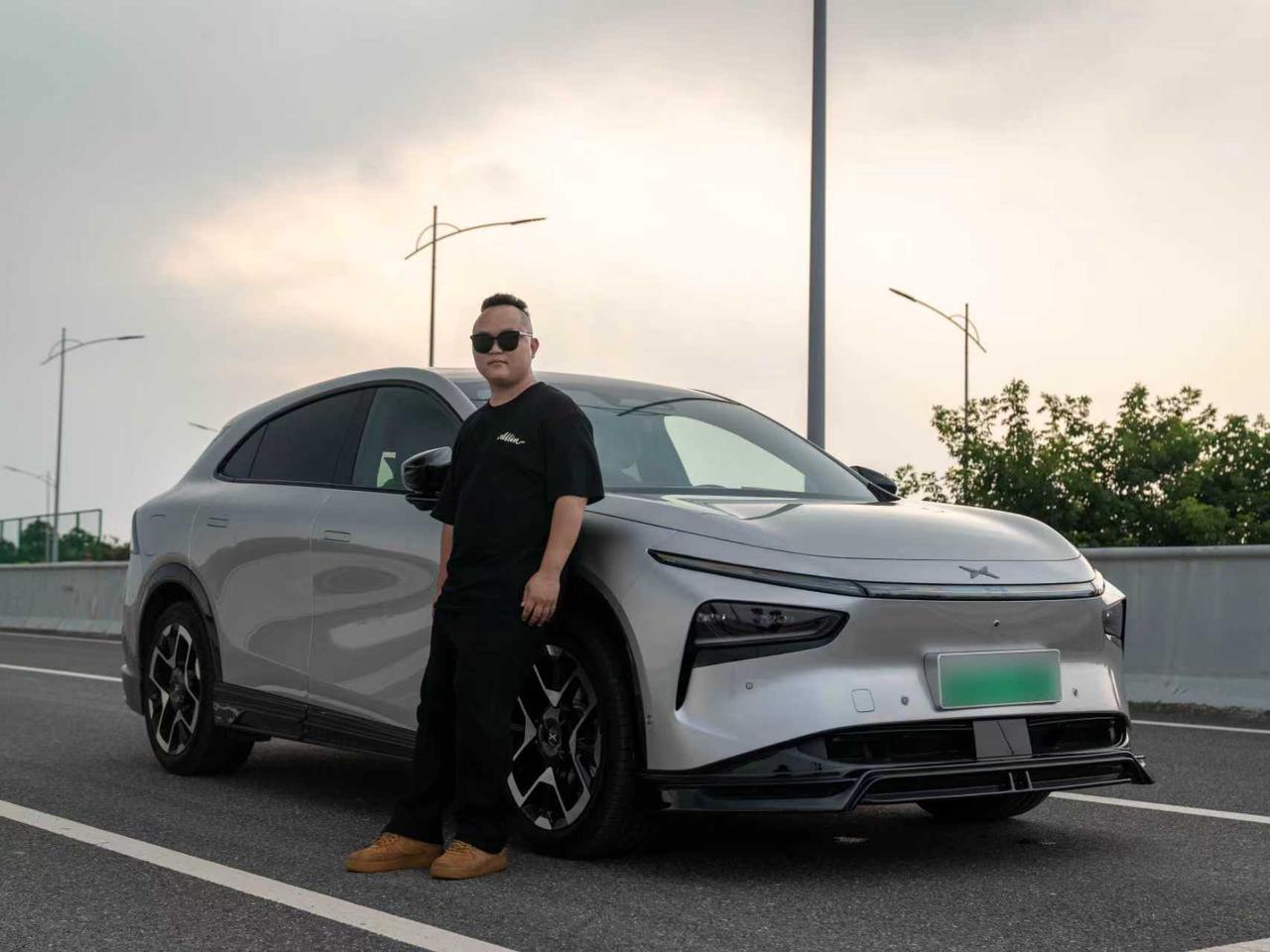 兄弟们，小鹏全系OTA升级来了！上午小鹏Mona把AES带到了15万内，同级竞争