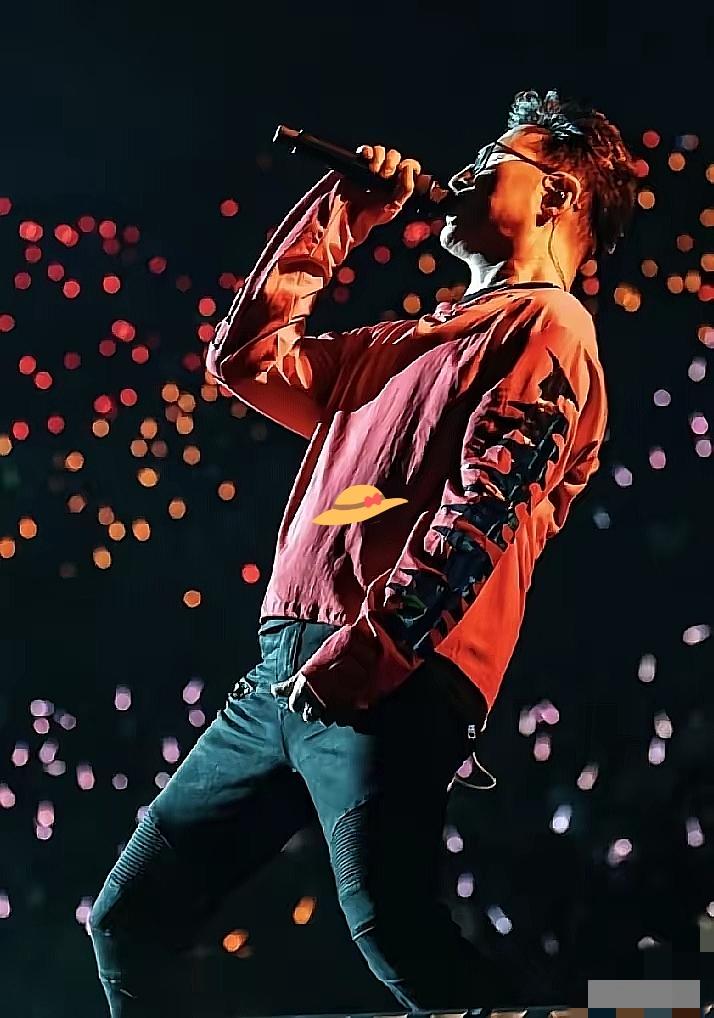 估计现在全网最懵圈的人，就是章子怡了。谁能想到，汪峰在演唱会上一首《春天里》