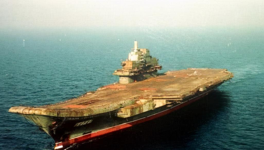 1984年，我国花3000万美元向澳大利亚买了一艘废船，废船到达广州黄埔船厂后，