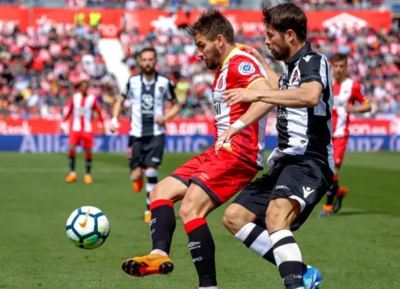 西甲西班牙人vs赫罗纳赫罗纳状态有所回暖，本场能否延续强势一面？周五精选三场