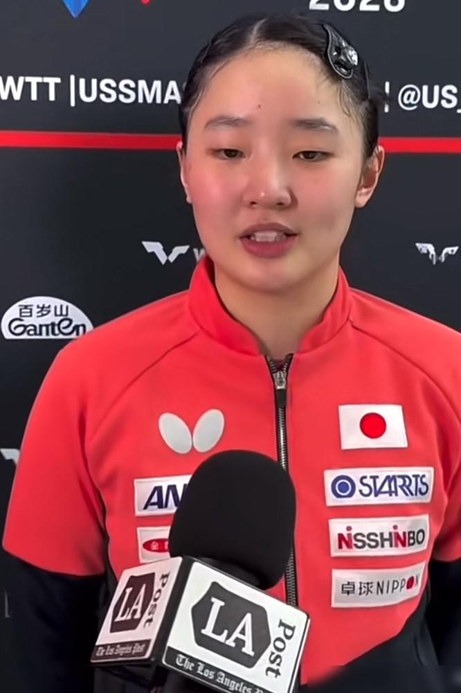 张本美和输球后，用中文道歉。赛后，她不找理由，不推责任，对着中文镜头一字一句