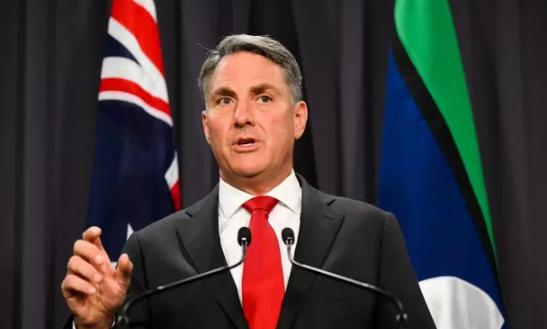 来自澳大利亚最新消息！ 据联合早报1日报道，澳大利亚国防部长马尔斯今天对外表