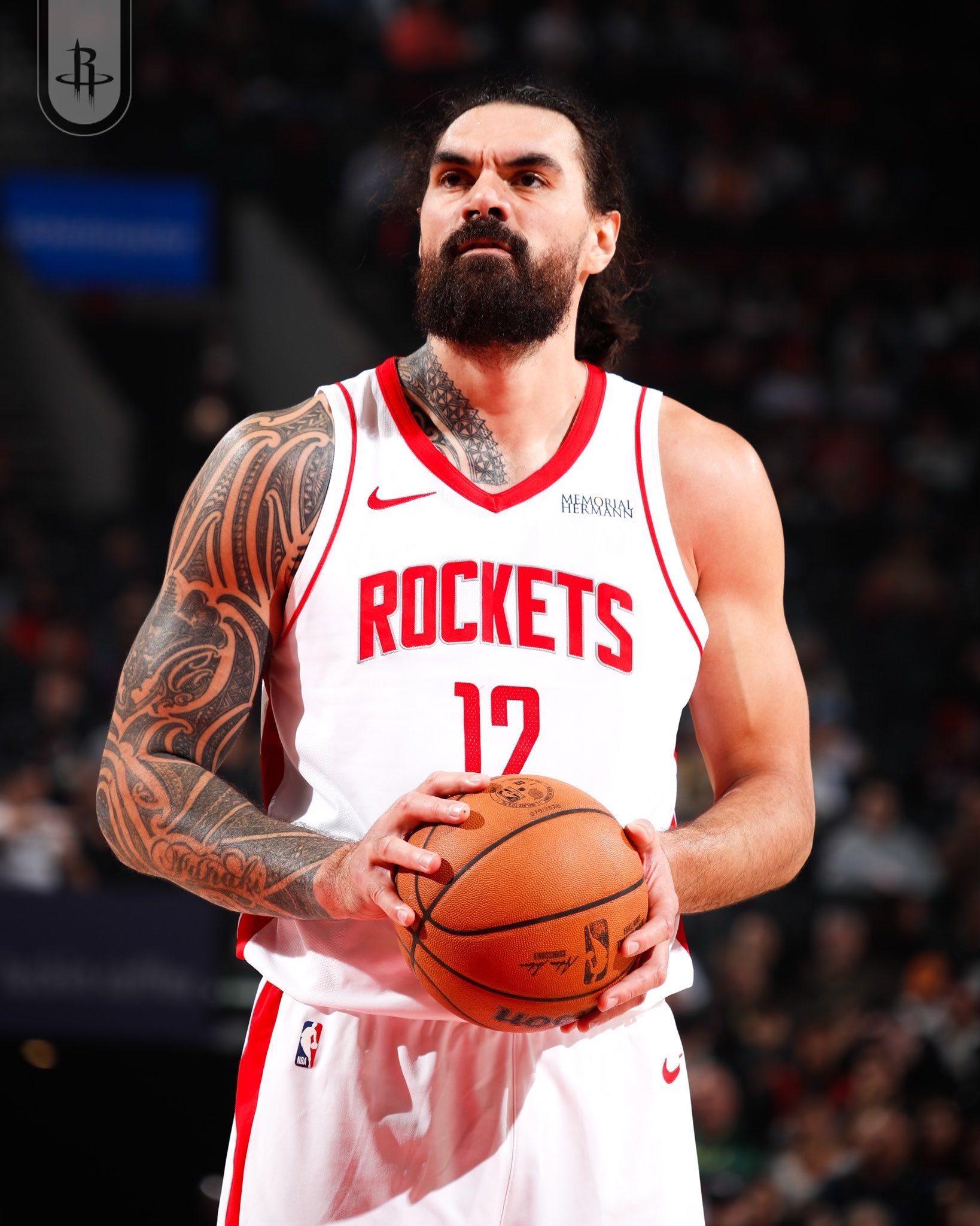 火箭记者JacksonGatlin：火箭队遭受重大损失，祝愿亚当斯早日康复。当