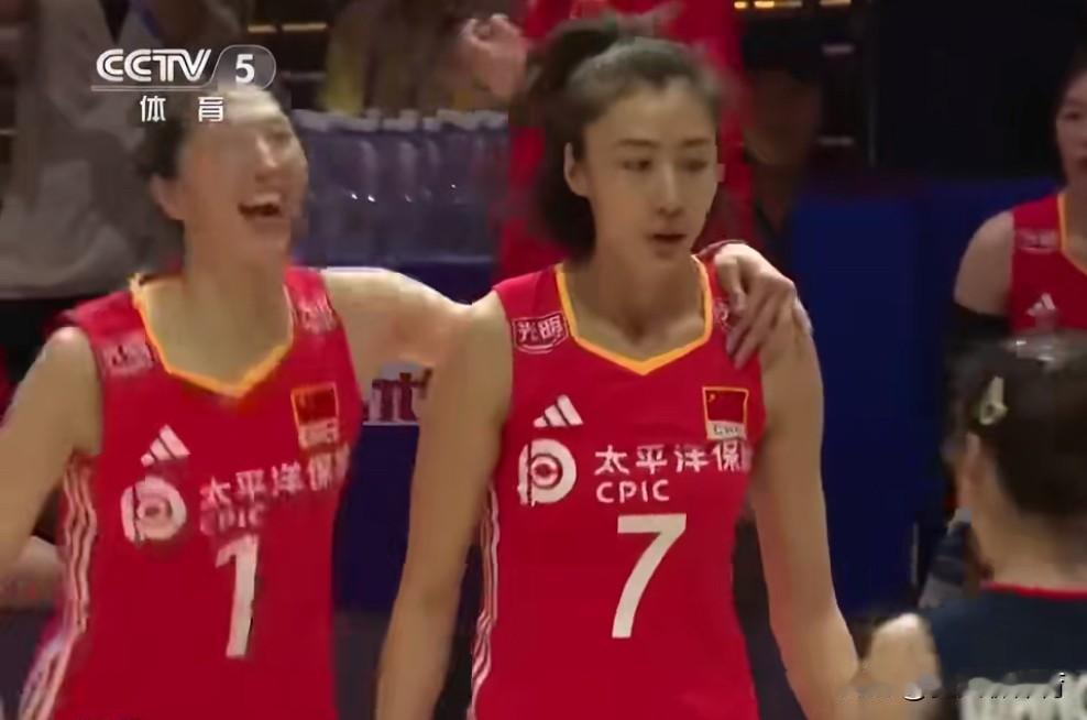 破防了[哭哭][哭哭]看到王媛媛的小拇指都被打变形了[哭哭][哭哭][哭哭]为什