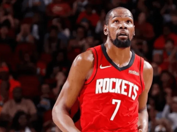 季后赛有资格站在场上打雷霆这个级别的只有六位杜，申，门，贾，森（还得是不犯病