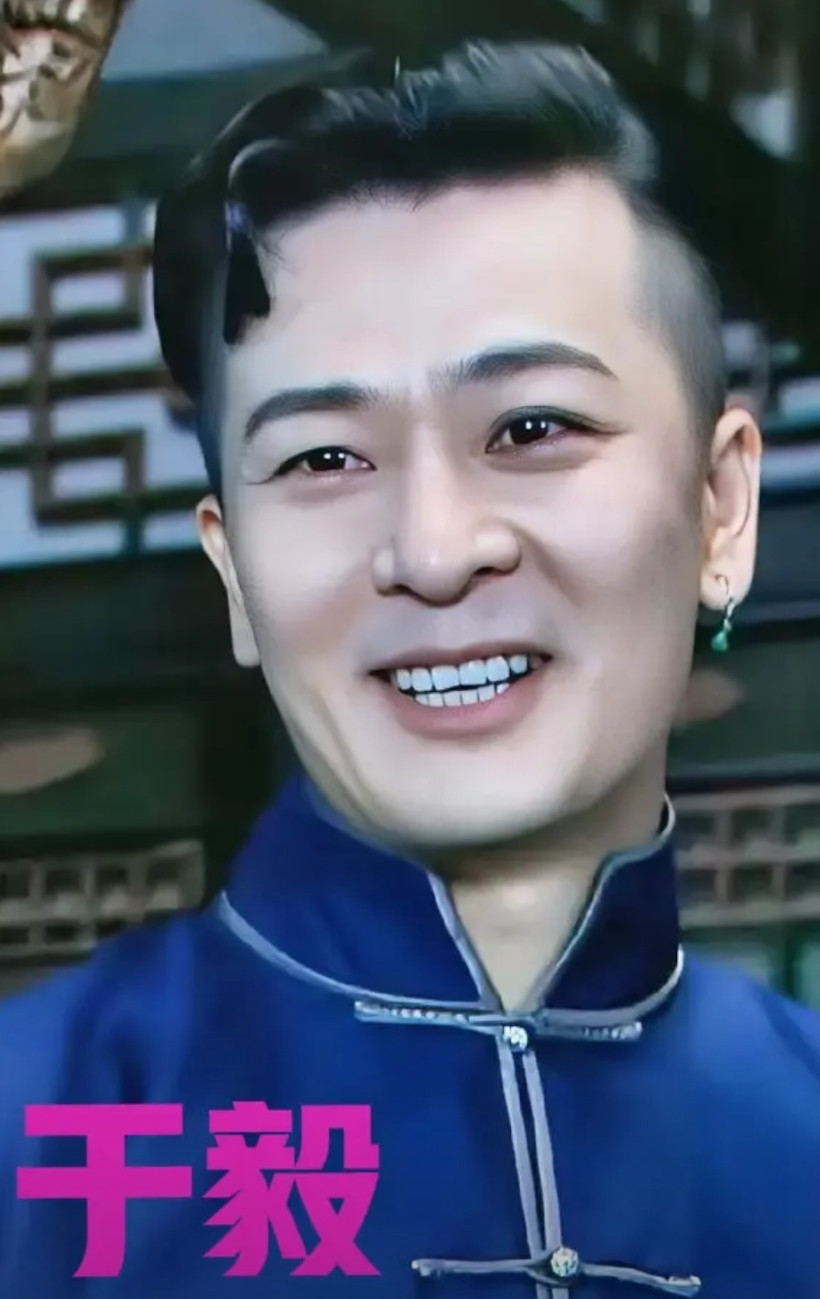 郭靖宇手下的那一堆演员，除了拍郭靖宇的戏以外，他们就无戏可拍了，这让我深感不解，