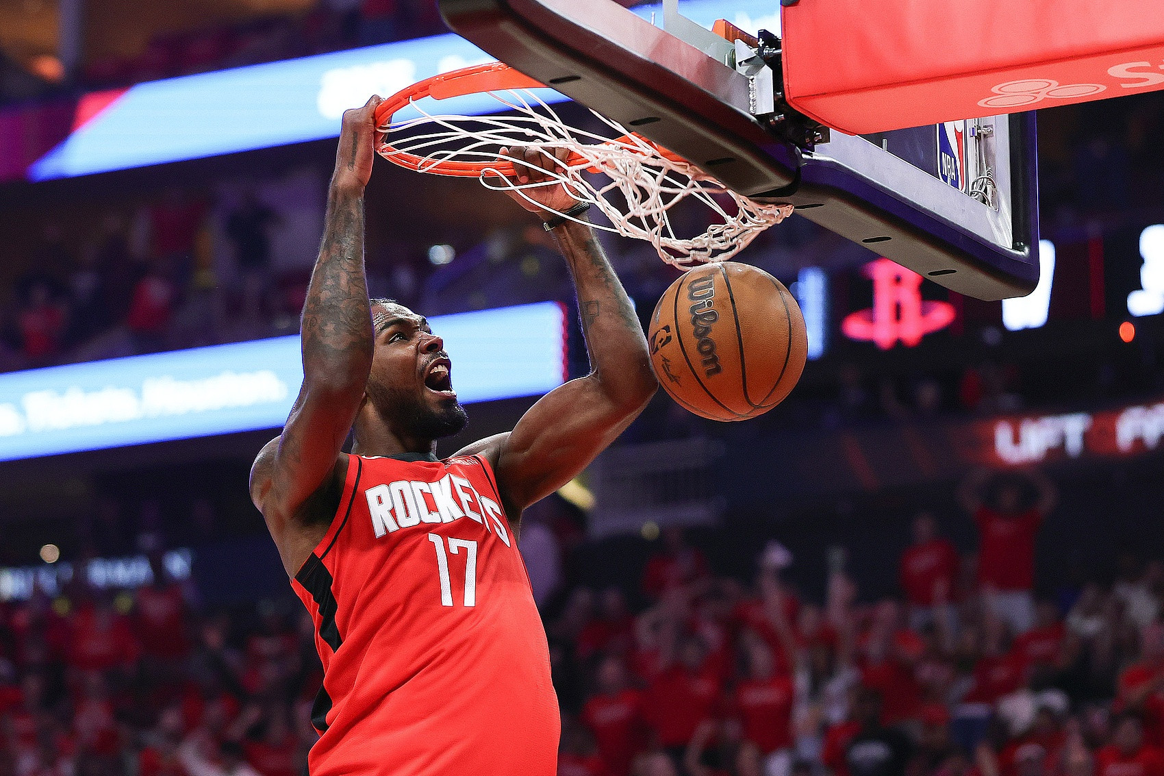 火箭神射横空出世！伊森60%三分命中率霸榜联盟，8场进化震惊NBA