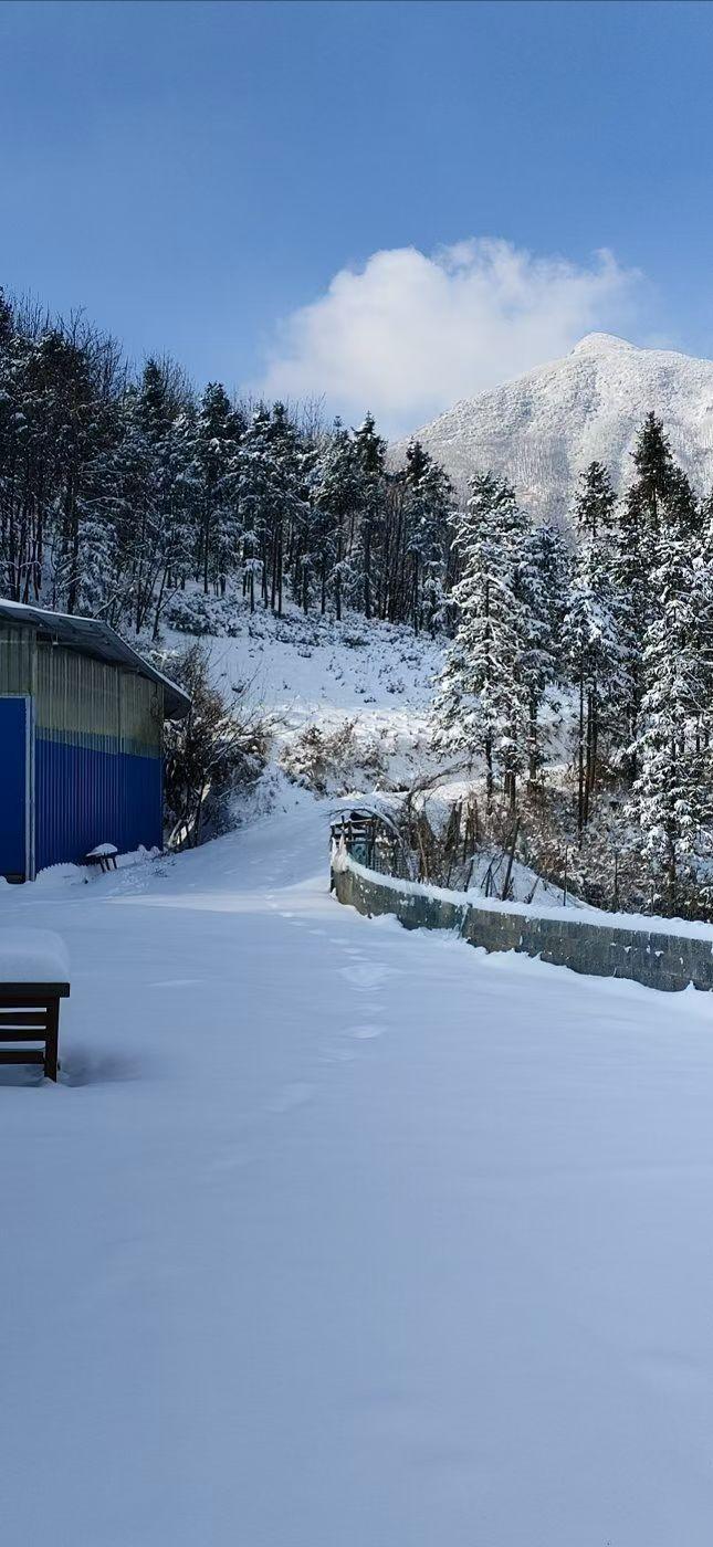 很多民营老板发现：厂子开着开着，突然就转不动了。表面看是生意不好做，往里一看，