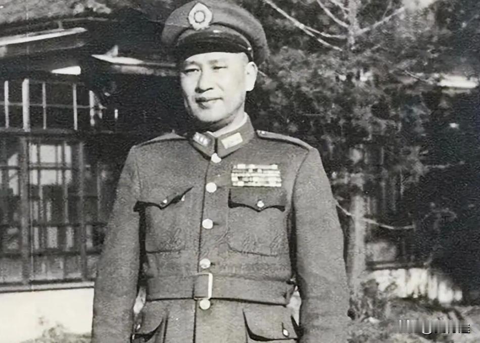 中央决定长征是非常秘密的，连很多红军高级将领都不知道，但是，白崇禧却提前半年就预