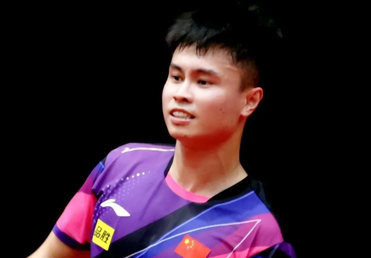 WTT北京大满贯周启豪三比零丹麦名将安德斯.林德，晋级16强，有四个没想到一