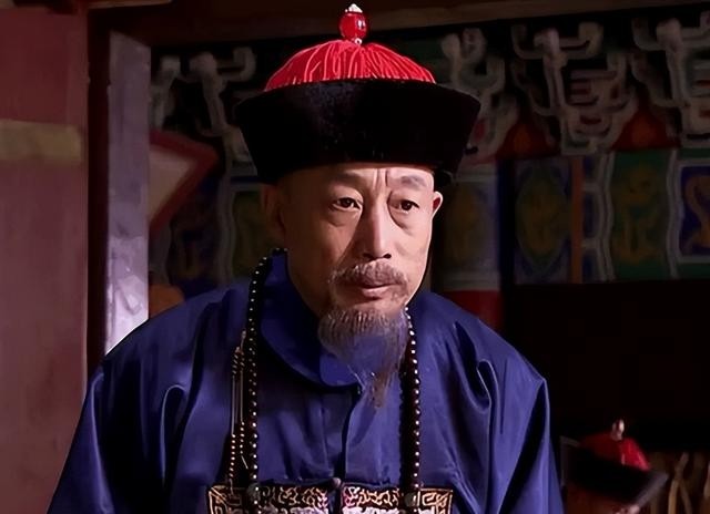 1872年，曾国藩病逝，曾家陷入悲痛之中，突然家仆报：左宗棠大人挽联到。可把曾家