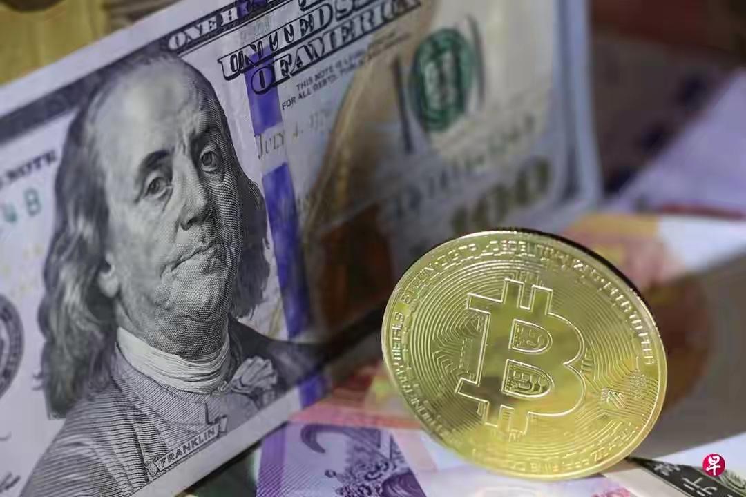 美国政府刚把13万枚比特币塞进国库，比特币却血崩到9万3这次不止风险资产遭殃