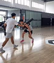 汗水从不骗人！李虎翼连续两场亮眼，自费特训终见成效辽宁男篮与吉林男篮的鞍山站