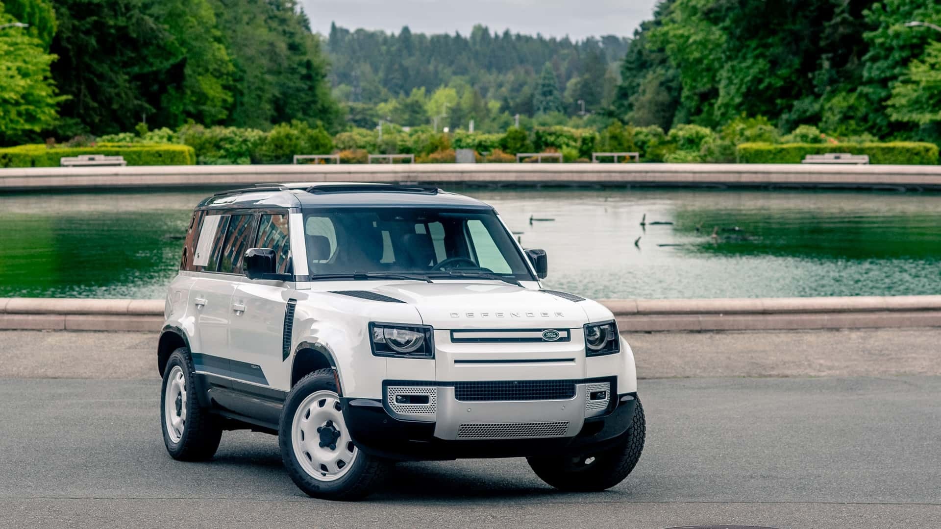 LandRoverDefender110CountyReview