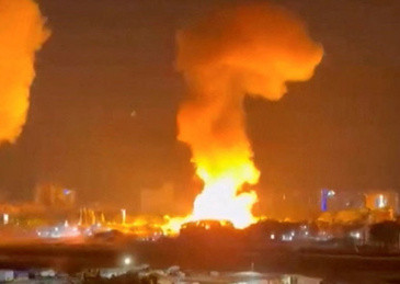 【#俄罗斯外交部谴责美方空袭委内瑞拉#：美方借口站不住脚】#特朗普称已抓获委内