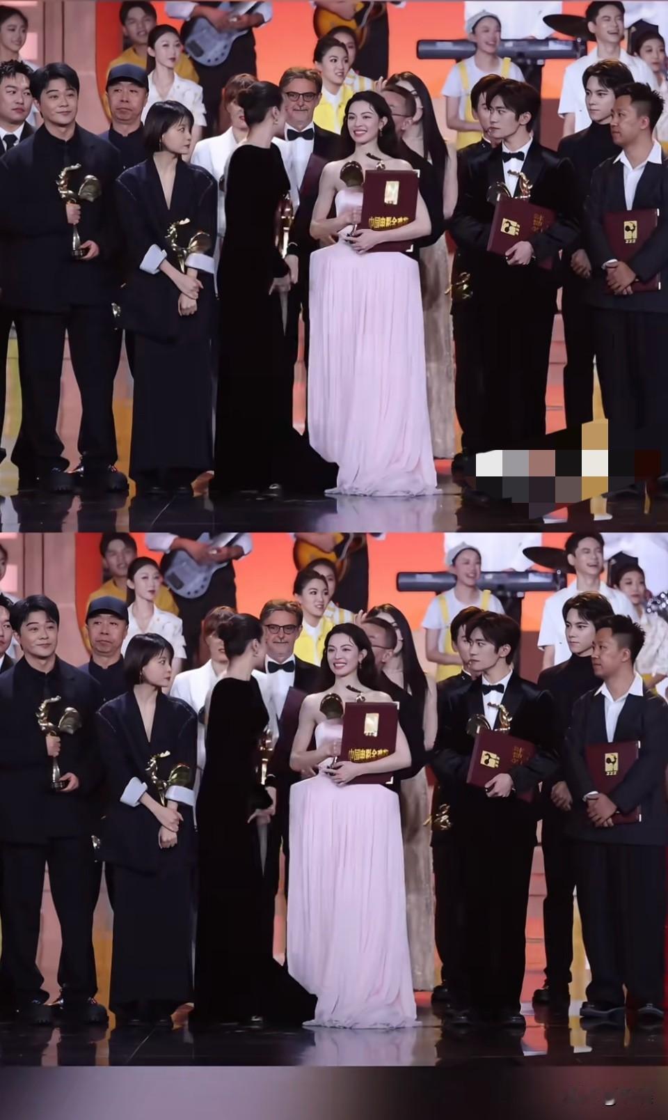 就这样一点一点地慢慢挪到c位…不得不说，钟还是很有勇气的，上次在C位被说之后