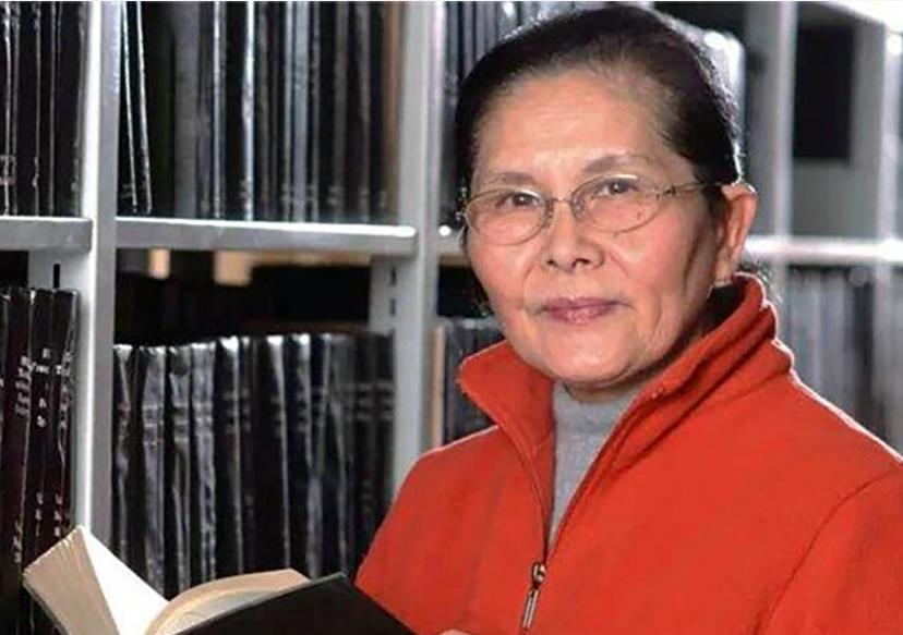 我国顶尖半导体教授李爱珍，申请中科院院士被淘汰，不料2007年，她竟然摇