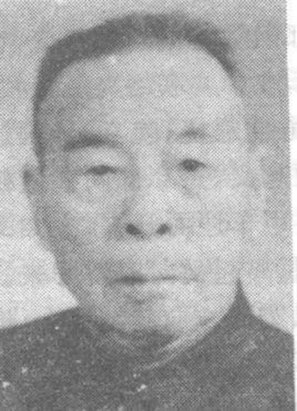 李振决定起义前，他的手下曾爆发激烈争吵。他的参谋长何沧浪坚决反对起义表示：“他们