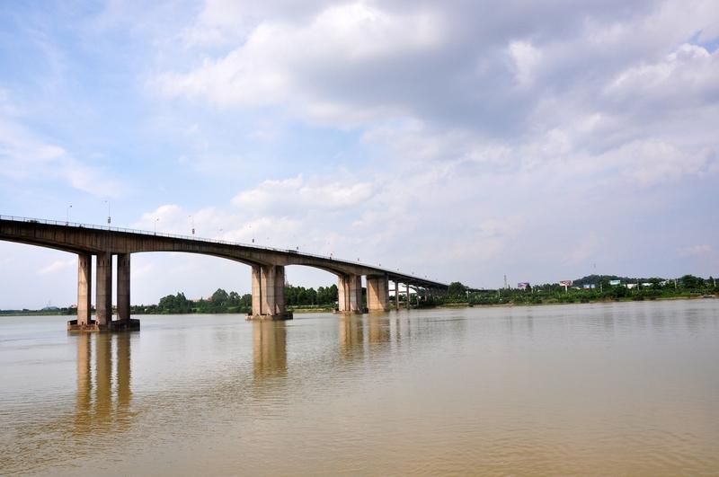 九十年代，贵州、广西地区，以及广东茂名、化州、信宜、高州地区，那些走广海北线前往