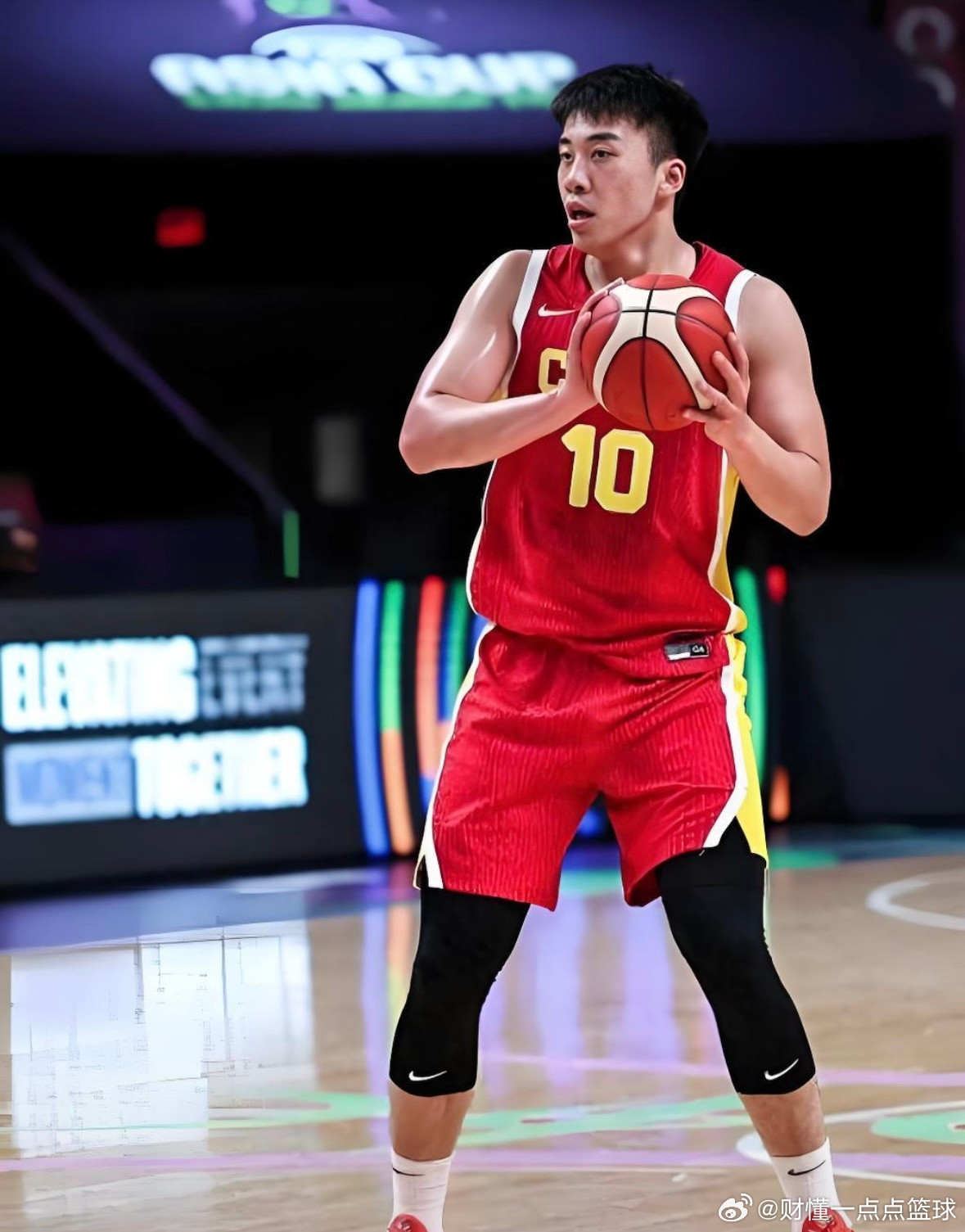 旅美小将王俊杰申请转校：别听画饼，只看真心！旅美小将王俊杰申请转校，这步走得太对