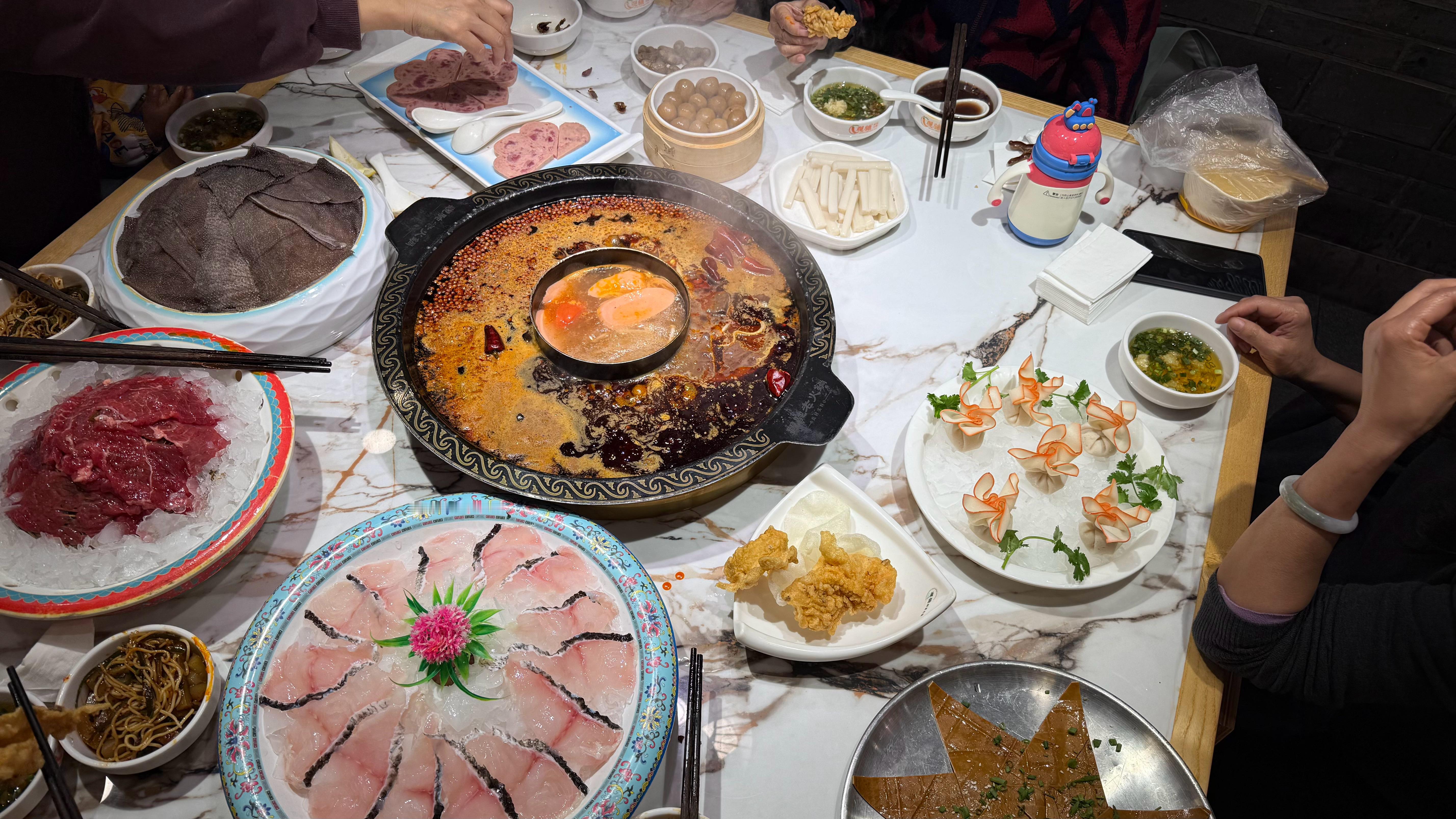 上次吃火锅拉肚子才好两天又吃上了欺负🌼不会说话