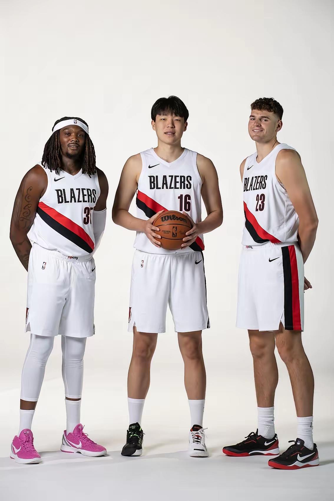 杨瀚森在开拓者是没有前途的，因为克林根太优秀……！克林根身高218cm，臂展