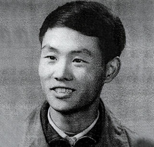 🌞1970年，一名知青因为一首歌被判处死刑，就在他做好死亡的准备时，审判员
