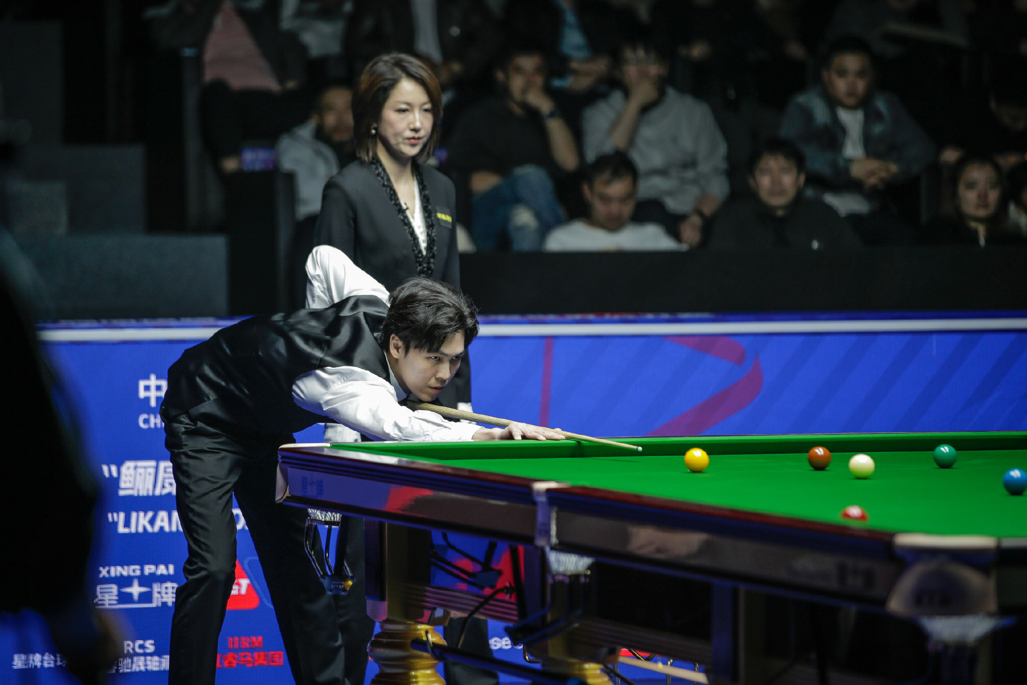 #奥沙利文乌努争冠#随着2026斯诺克世界公开赛半决赛结束，奥沙利文与乌努的冠