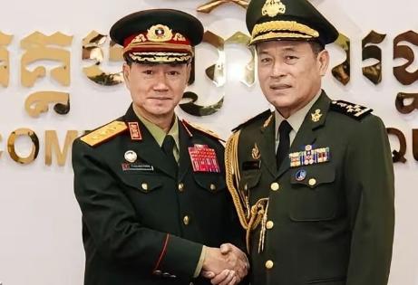 40多年前老挝一直是唯越南马首是瞻，所以咱们对这个邻国也就不咸不淡。进入九十