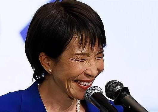 甲午海战清廷惨败，日本借此掠夺大量财富，之后大举入侵中国腹地，侵略带来的巨大收益