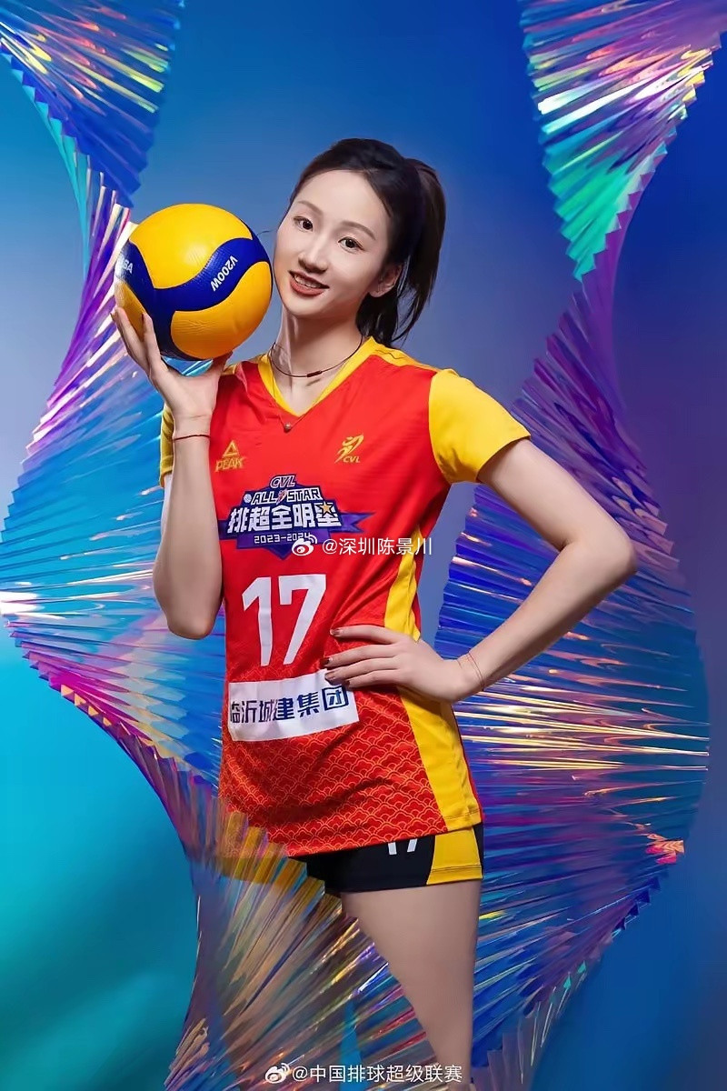 杨涵玉的回归，让中国女排副攻实力提升不少。因为年轻小将王奥芊，解盛钰，郭中楠表现